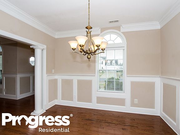 5th image of 10431 Planters View Dr