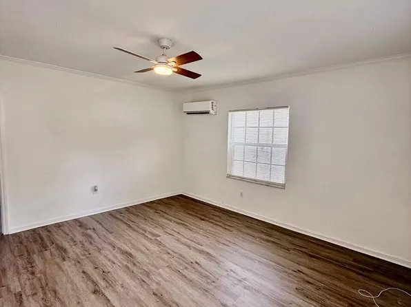 1121 NE 2nd St #203, Fort Lauderdale, FL 33301