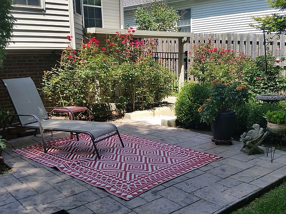 3rd image of 3157 Caversham Park Ln