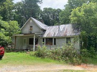 230 Kirkwood Hill Ln, Hendersonville, NC 28739