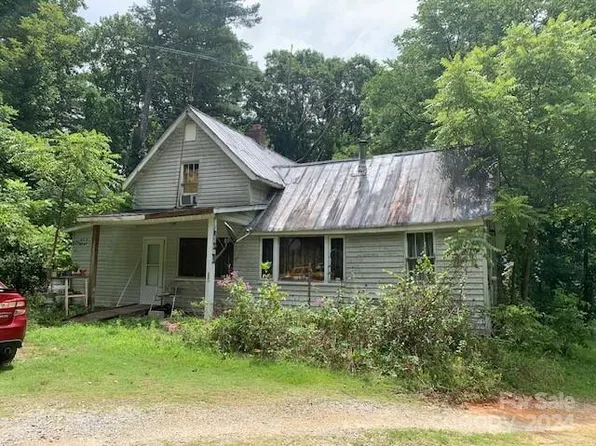 230 Kirkwood Hill Ln, Hendersonville, NC 28739