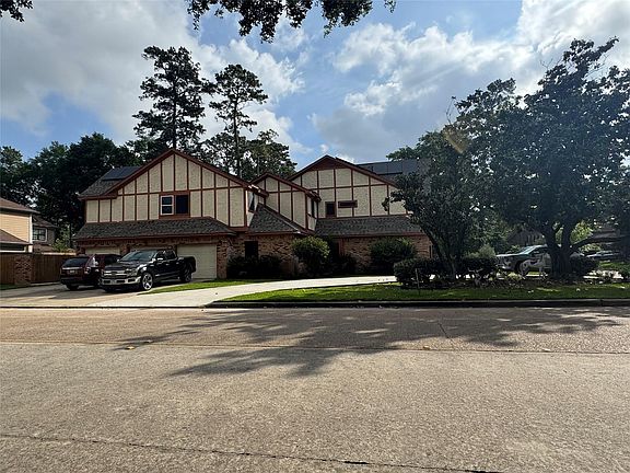3rd image of 6730 Mossridge Dr