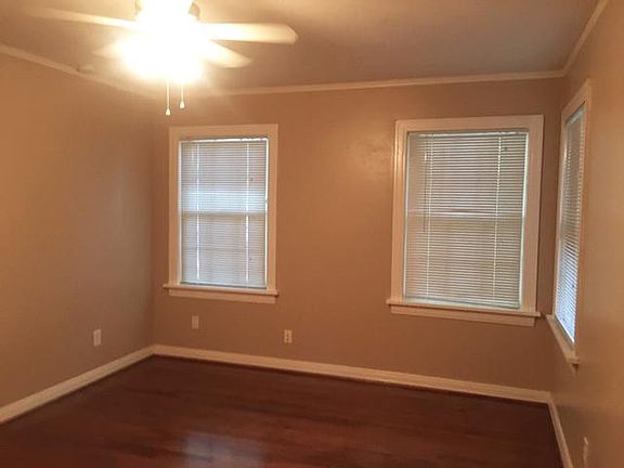 4th image of 5914 Revere Pl