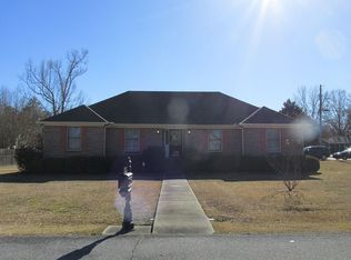 202 Covered Bridge Rd, Gadsden, AL 35906