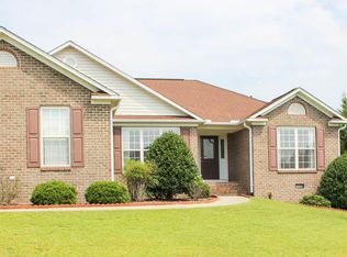 135 Isabella Ct, Whispering Pines, NC 28327