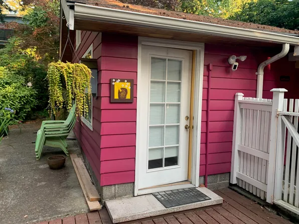 7 Avenue, Seattle, WA 98177