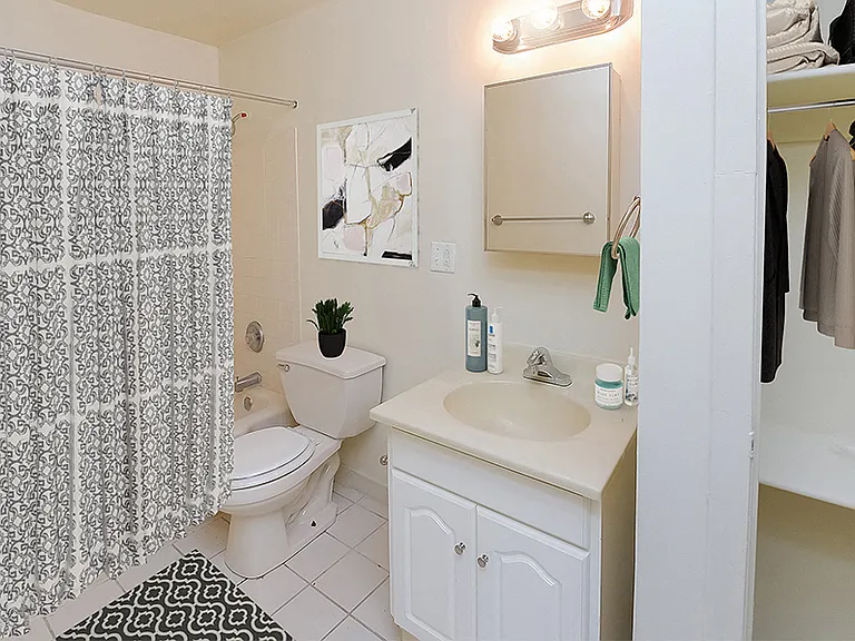 Ocean Terrace Apartment Homes — Photo 12
