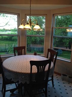 Bay window breakfast nook