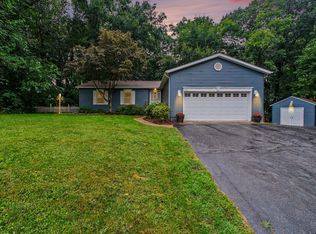 638 Hazelwood Path, Valparaiso, IN 46385