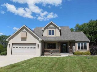 W9676 Cousins Ct, Beaver Dam, WI 53916