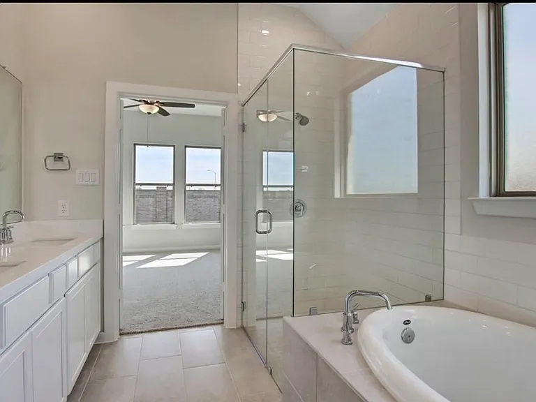 7518 Coral Lake Dr — Photo 14