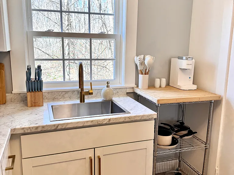6 Sunset Dr #4 — Photo 2