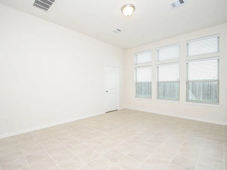 6142 Thief River Falls Dr — Photo 20