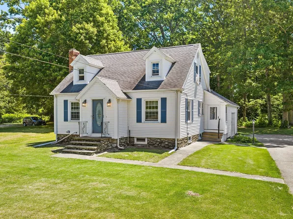 779 Oxford St S, Auburn, MA 01501