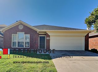 3704 Cattlebaron Dr, Roanoke, TX 76262