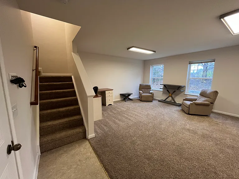 9460 Tanhurst Dr — Photo 7