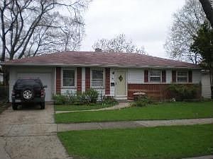 1st image of 145 Wilshire Dr