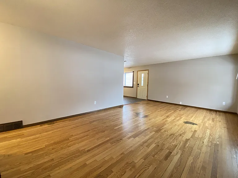 4004 5th Pl NW — Photo 5