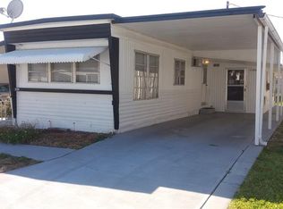 550 Sinclair Cir, Tavares, FL 32778