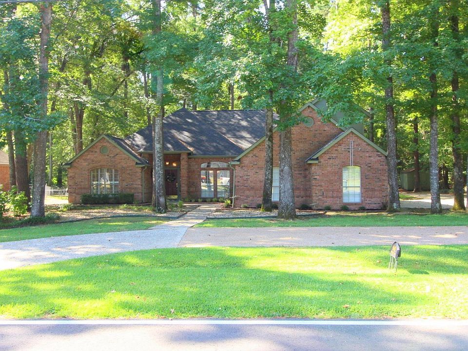 1st image of 1644 Pineview Ln