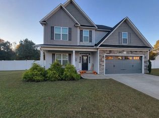 113 Village Dr, Broadway, NC 27505