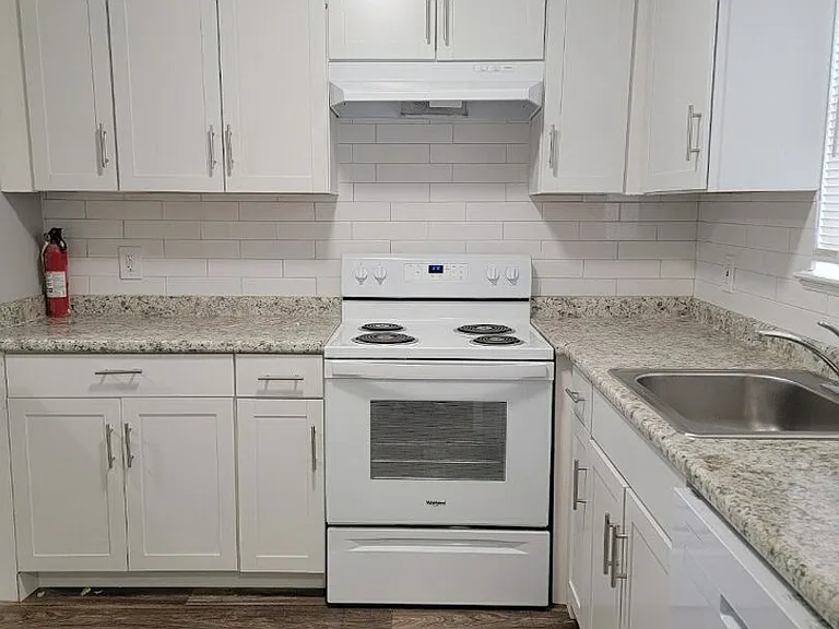101 Abby Ln — Photo 13