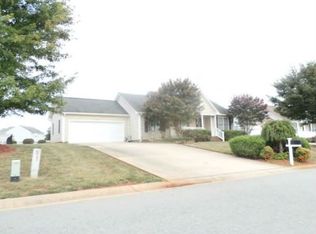 108 Cale Dr, Burlington, NC 27215