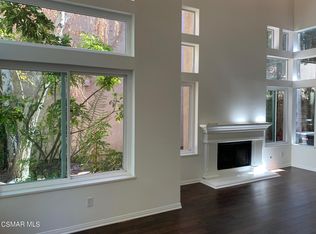 248 Valero Cir, Oak Park, CA 91377