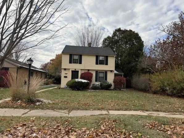 3524 Fremont St, Rockford, IL 61103