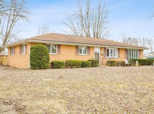 618 Laura Ln, Sweetser, IN 46987