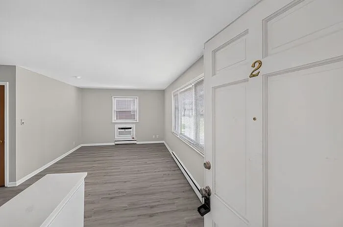 2 bed, 1.0 bath, 735 sqft, $1,025 — Photo 4