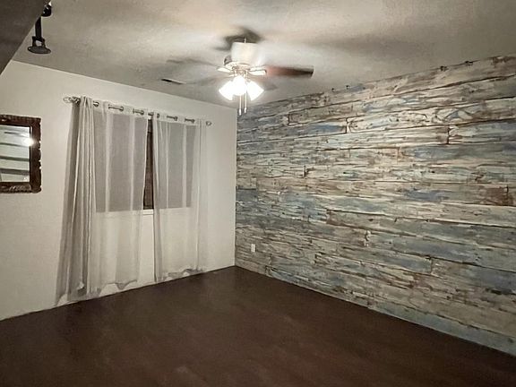 2nd image of 703 22nd Ave