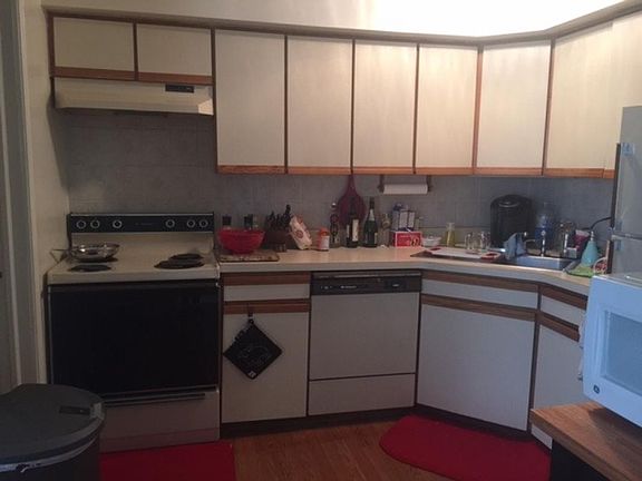 3rd image of 134 Dixon St