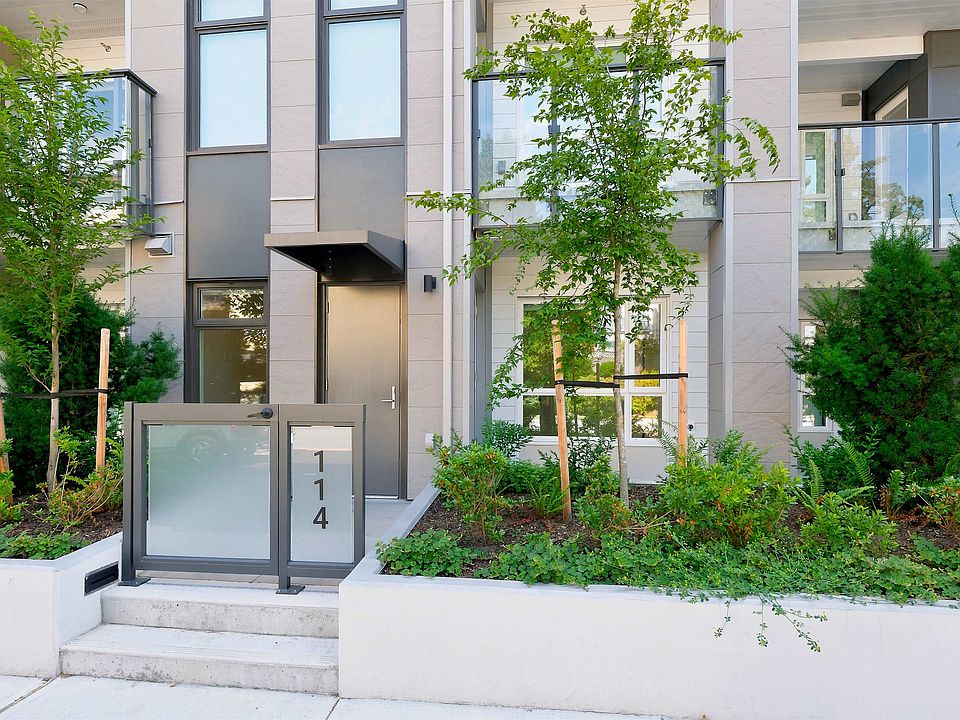 1st image of 82 1st St #114