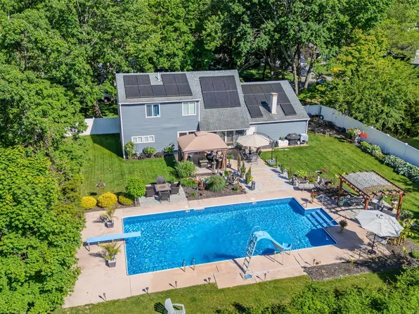 26 Harford Drive, Coram, NY 11727