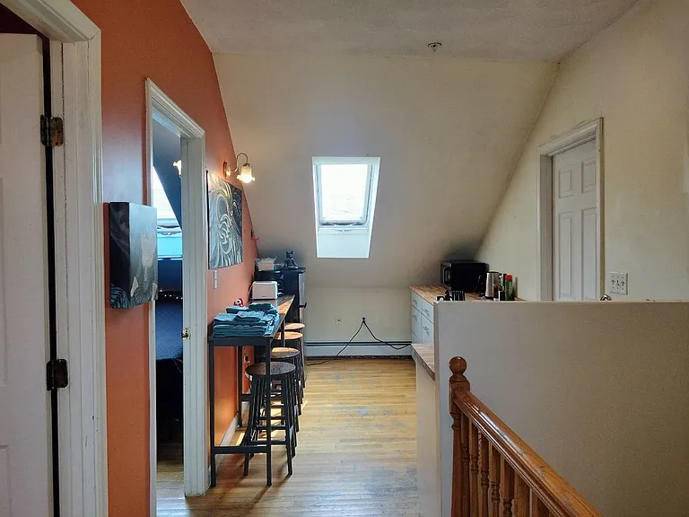 33 Lambert St #4 — Photo 12