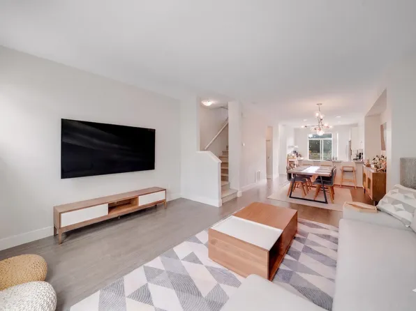 4588 Dubbert St #16, Richmond, BC V6X 0M1