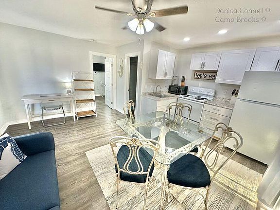 3rd image of 229 Florida Blanca Pl SE #7