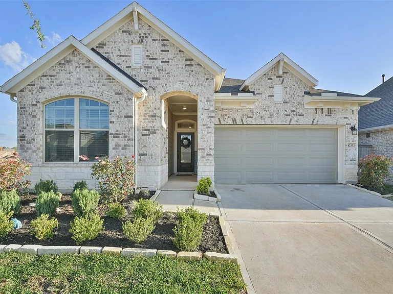 42533 Summer Crest Rd — Photo 1