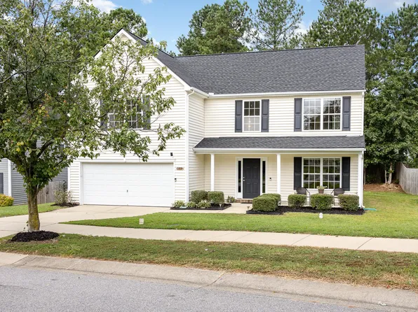 713 Holly Thorn Trce, Holly Springs, NC 27540
