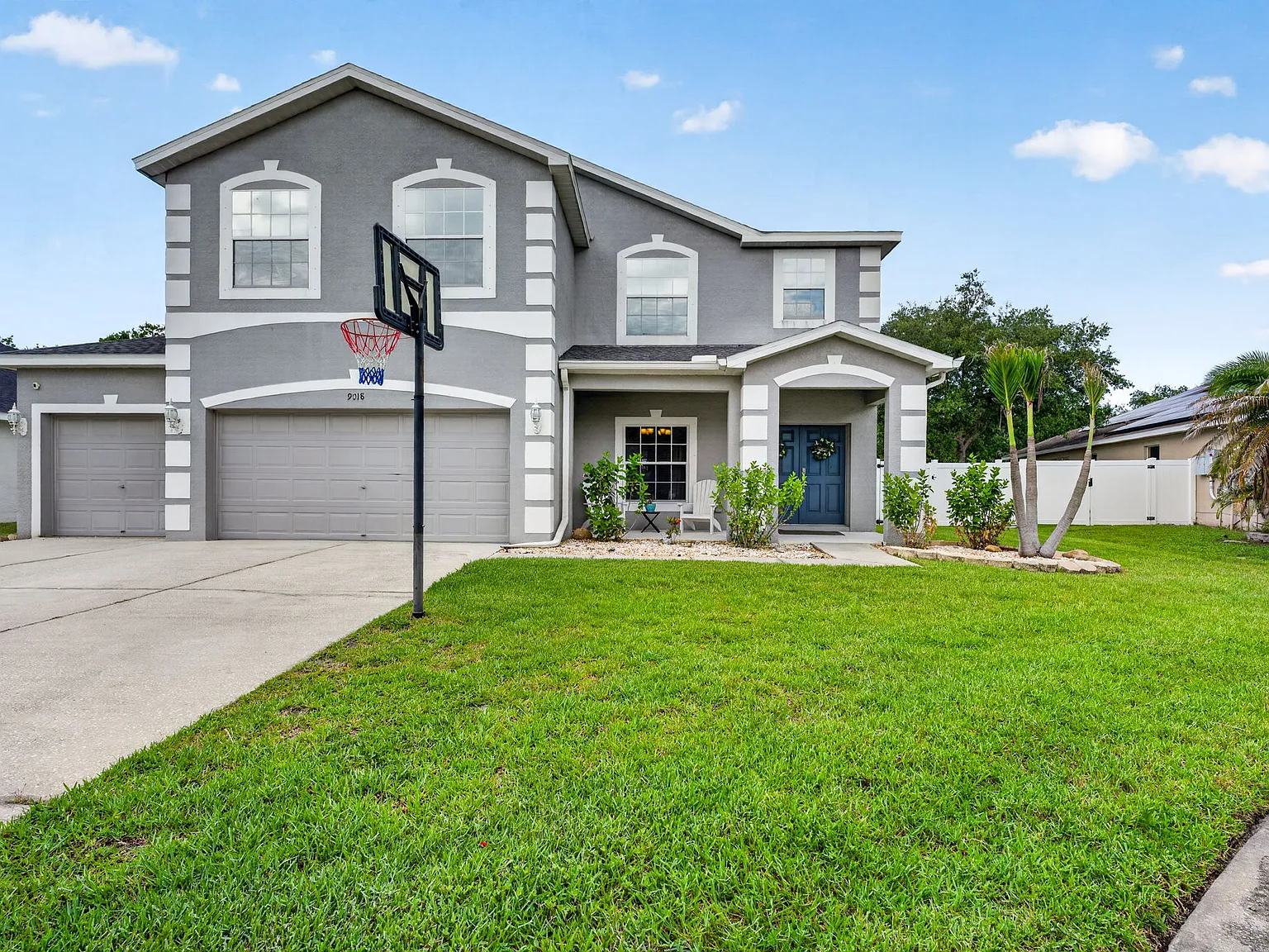 4 bed, 2904 sqft, $4,450 — Photo 3