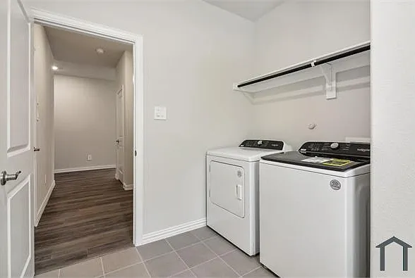 701 Easthill Dr — Photo 11