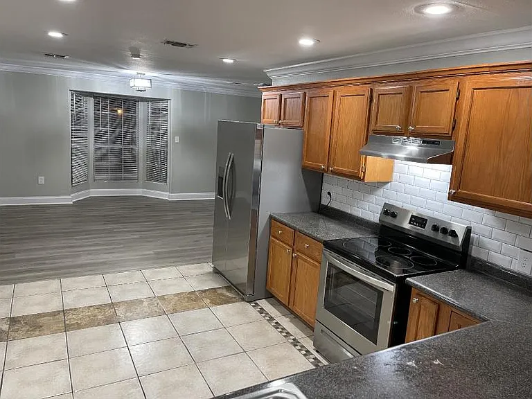 6865 Saint Francis Ave — Photo 3