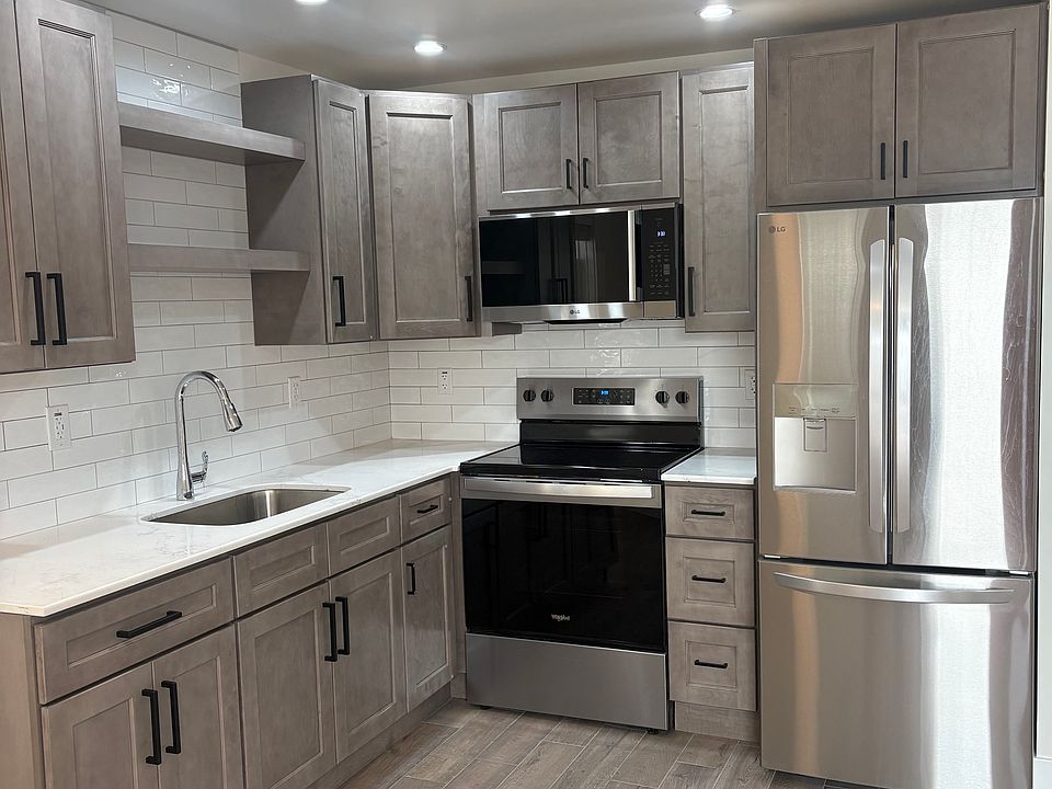 1st image of 534 E Penn Ave