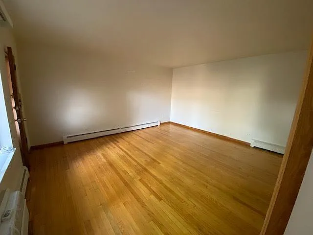 5254 N Neenah Ave #D — Photo 3