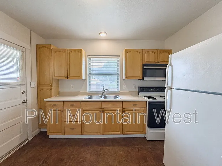 1134 S McClelland St — Photo 21