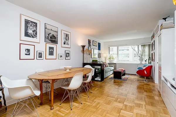 Sold by Pergolotti Realty | media 9