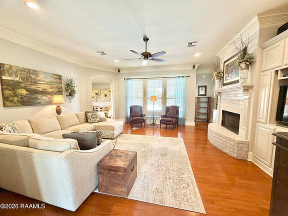 4th image of 207 Lantana Ct