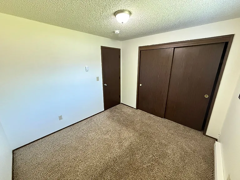 Two Bedroom Duplex in Aumsville — Photo 8