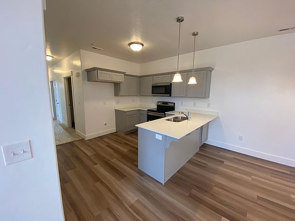 3rd image of 4019 W 1530 N #201